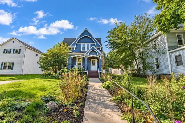 305 W Walnut Street, Dodgeville, WI 53533