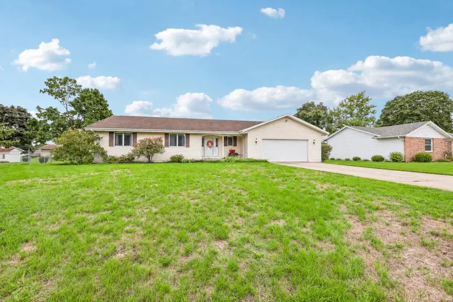 720 E Holly Road, Beloit, WI 53511 - #2
