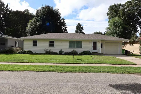 809 North Street, Beaver Dam, WI 53916