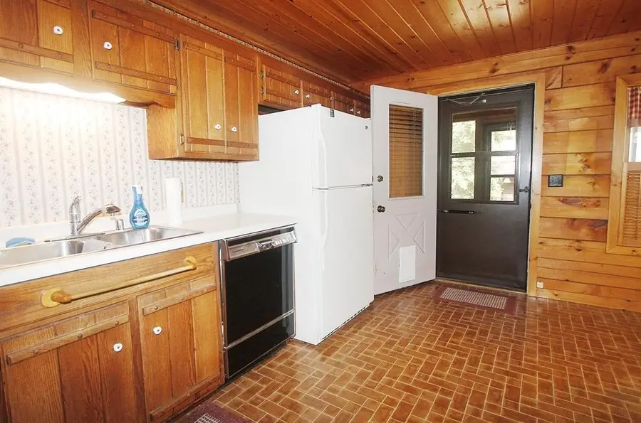 3147 2nd Court, Oxford, WI 53952 - #3