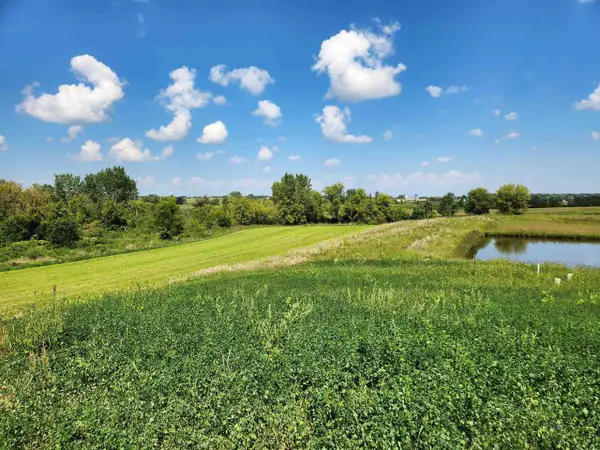 L3 Edward Court, Deforest, WI 53532