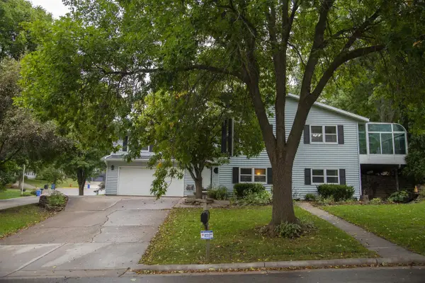 400 Oak Valley Road, Mount Horeb, WI 53572
