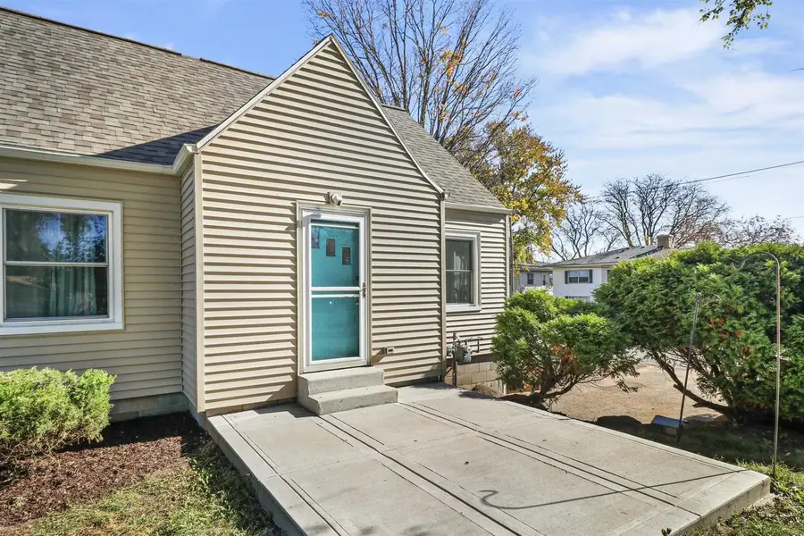 3202 Ridgeway Avenue, Madison, WI 53704 - #2