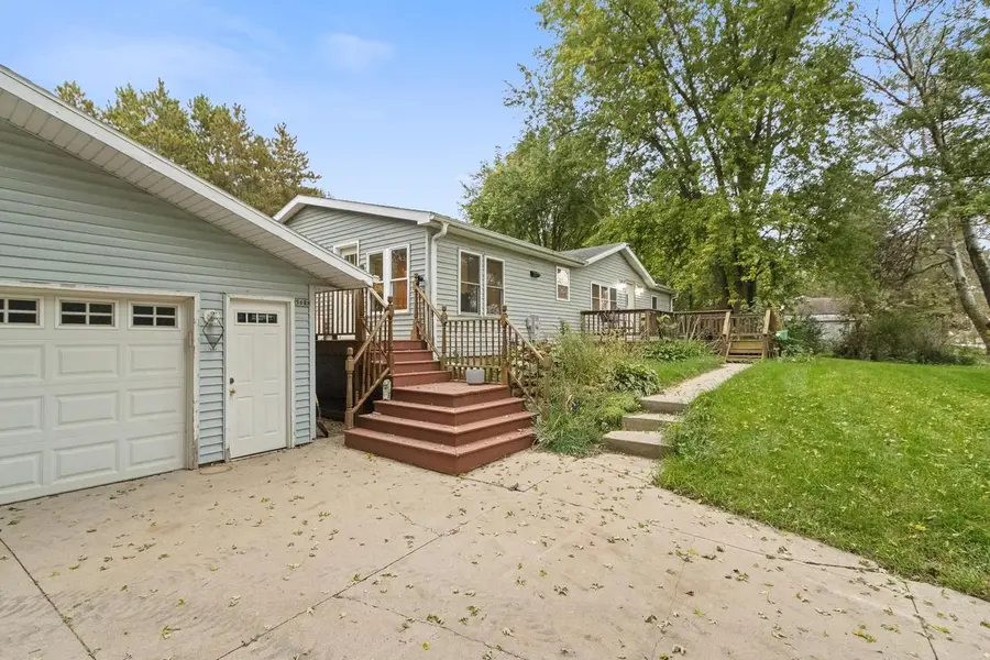 5688 S Bird Street, Sun Prairie, WI 53590 - #3