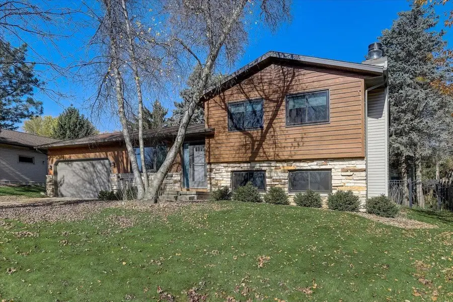 1110 Sunfield Street, Sun Prairie, WI 53590 - #2
