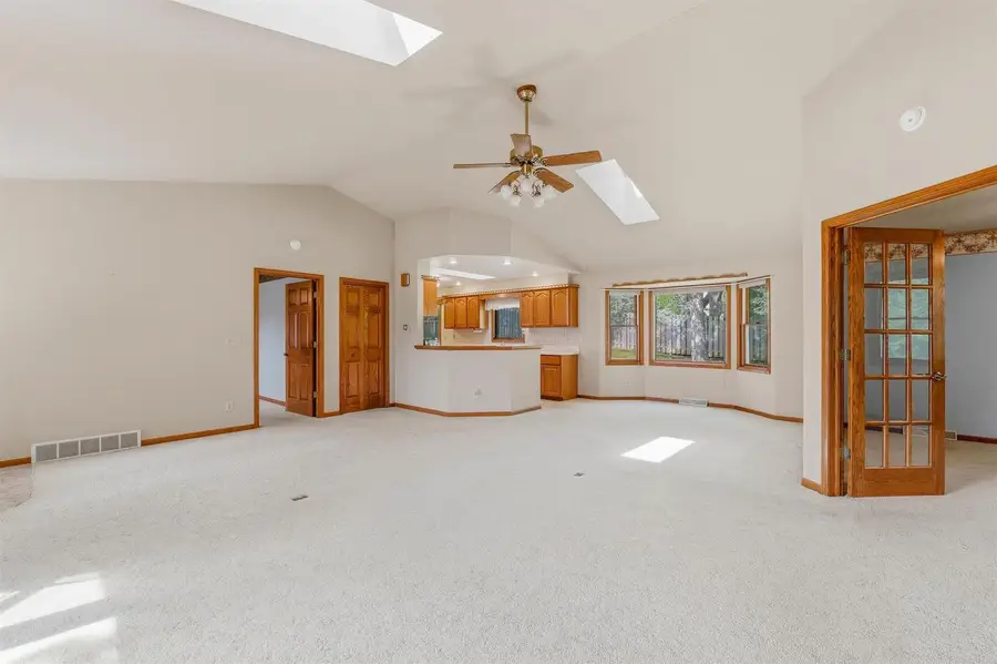 812 E South Street, Beaver Dam, WI 53916 - #3