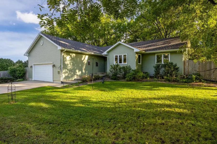 21 Garfield Street, Edgerton, WI 53534 - #3