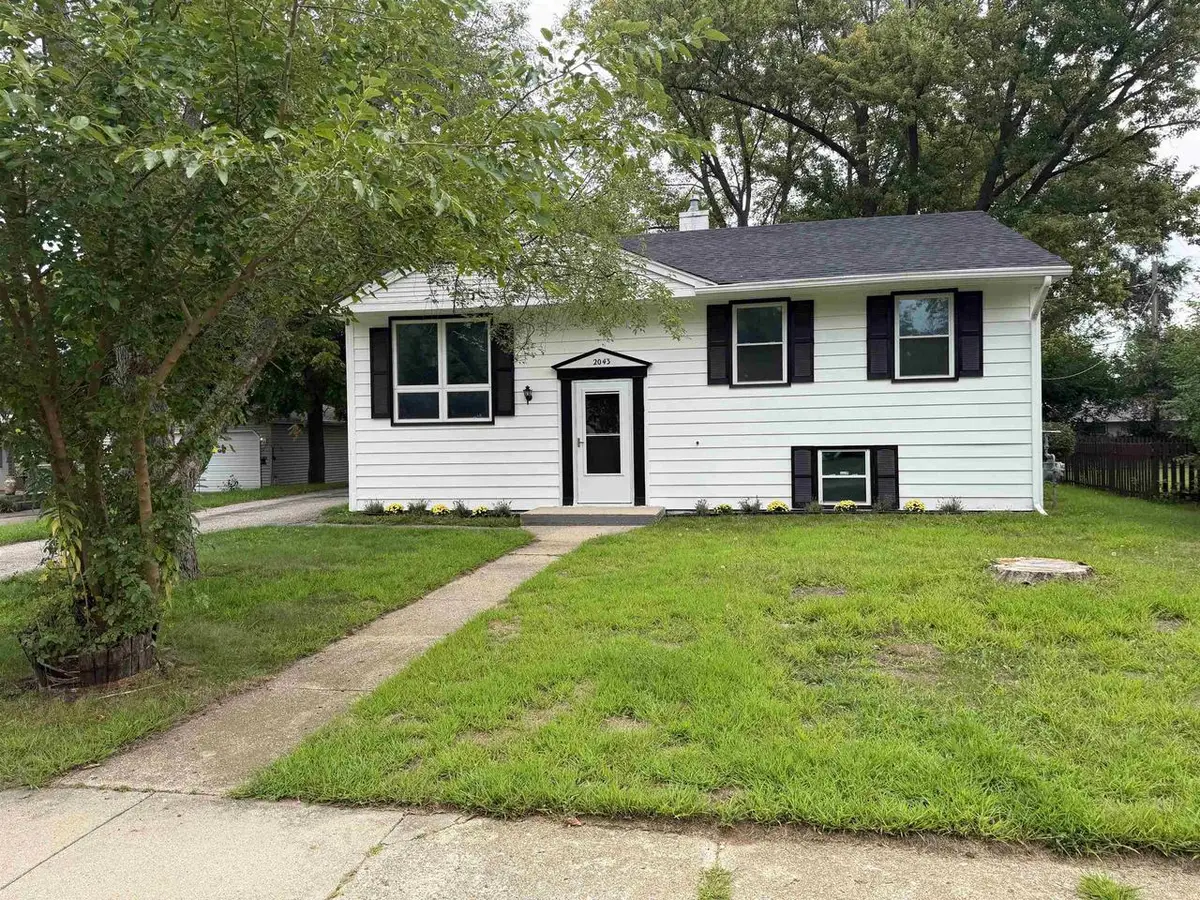 2043 Linway Drive, Beloit, WI 53511 - #1
