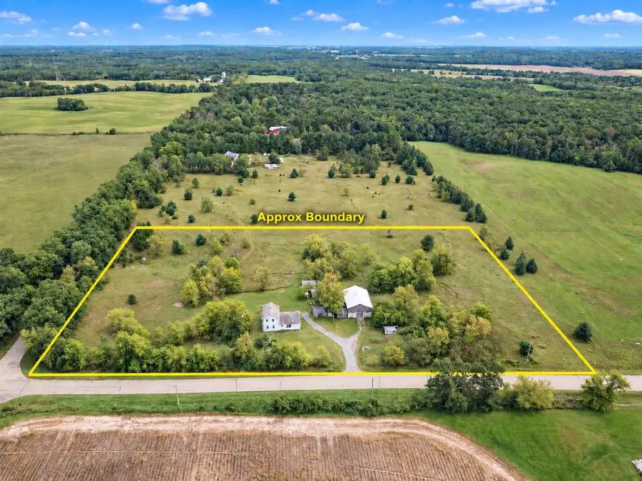 7973 Old Amish Road, Amherst, WI 54406 - #2
