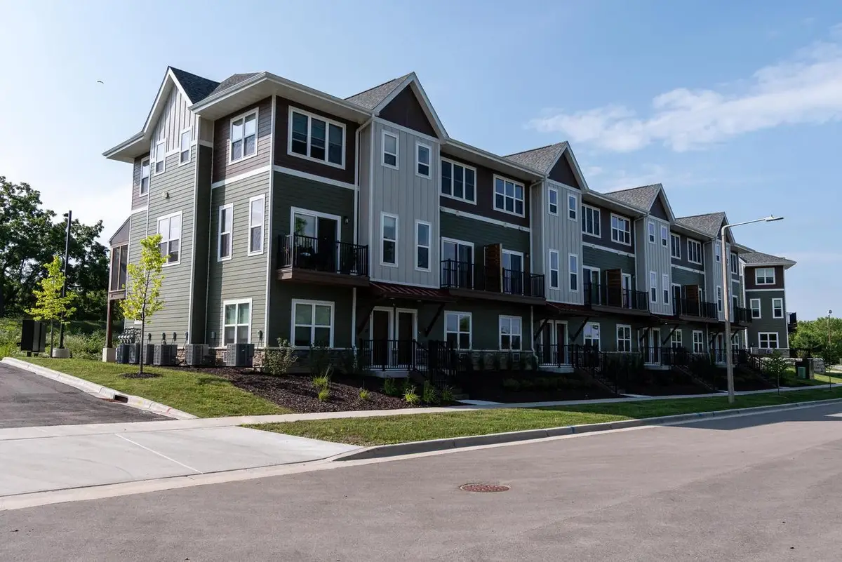 2674 Notre Dame Drive #702, Fitchburg, WI 53711 - #1