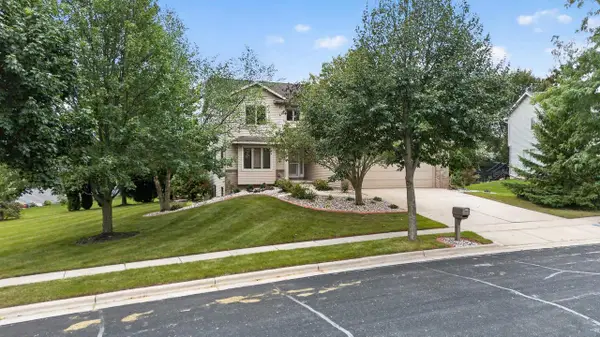 2225 Stone Crest Road, Stoughton, WI 53589