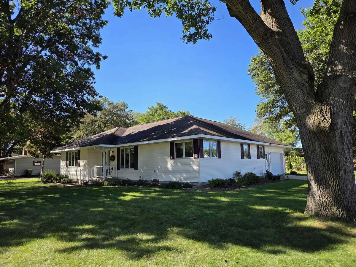 555 N 4th Street, Muscoda, WI 53573 - #1