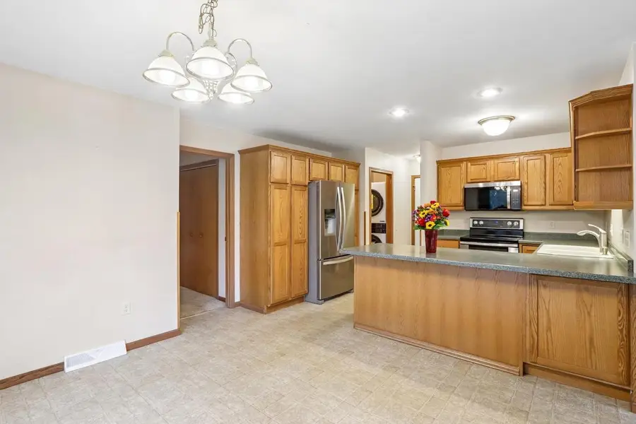 563 Clemens Court, Portage, WI 53901 - #3