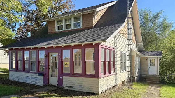 922 Washington Avenue, Wisconsin Dells, WI 53965