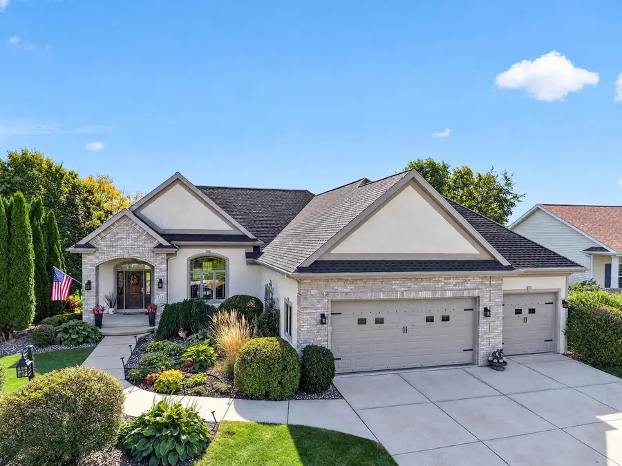 328 Vista Circle, Columbus, WI 53925 - #3