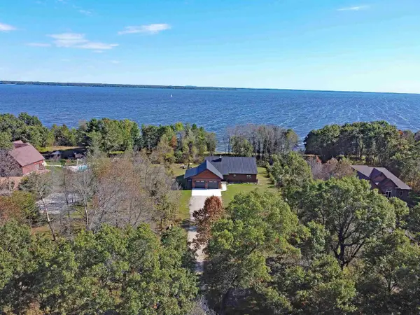 W4869 Big Bay Road, Necedah, WI 54646
