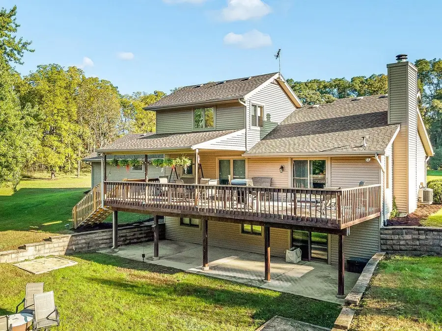 5810 Forest Preserve Road, Rockton, IL 61072 - #2