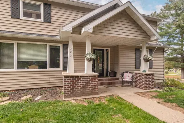 727 Myrtle Street, Reedsburg, WI 53959