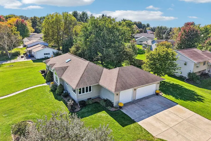 100 Wildwood Drive, Columbus, WI 53925 - #3