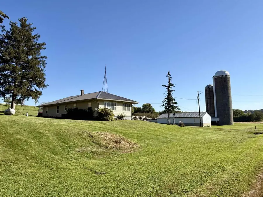 W8940 County Road B, Browntown, WI 53522 - #2