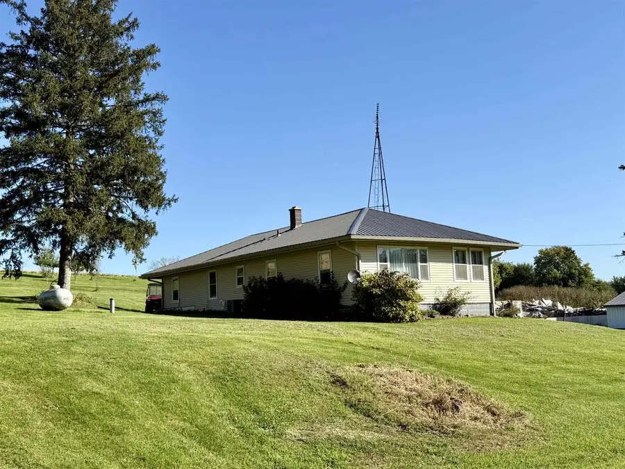 W8940 County Road B, Browntown, WI 53522 - #3