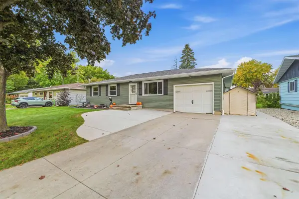 1120 E Circle Drive, Beaver Dam, WI 53916
