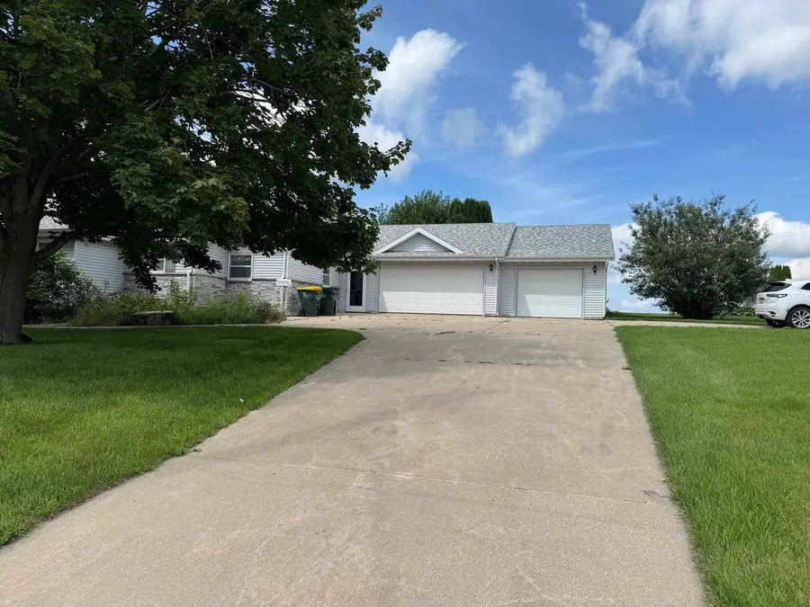 208 E Main Street, Cobb, WI 53526 - #2