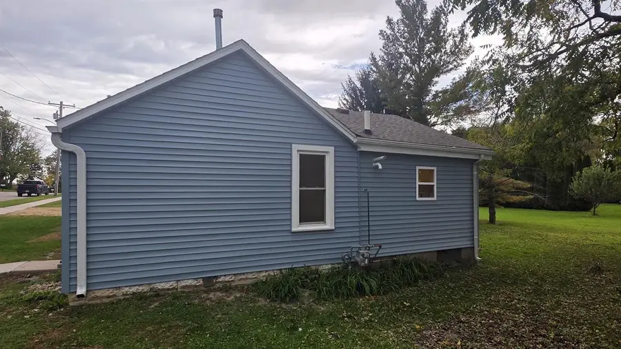 127 N McKinley Street, Lancaster, WI 53813 - #3