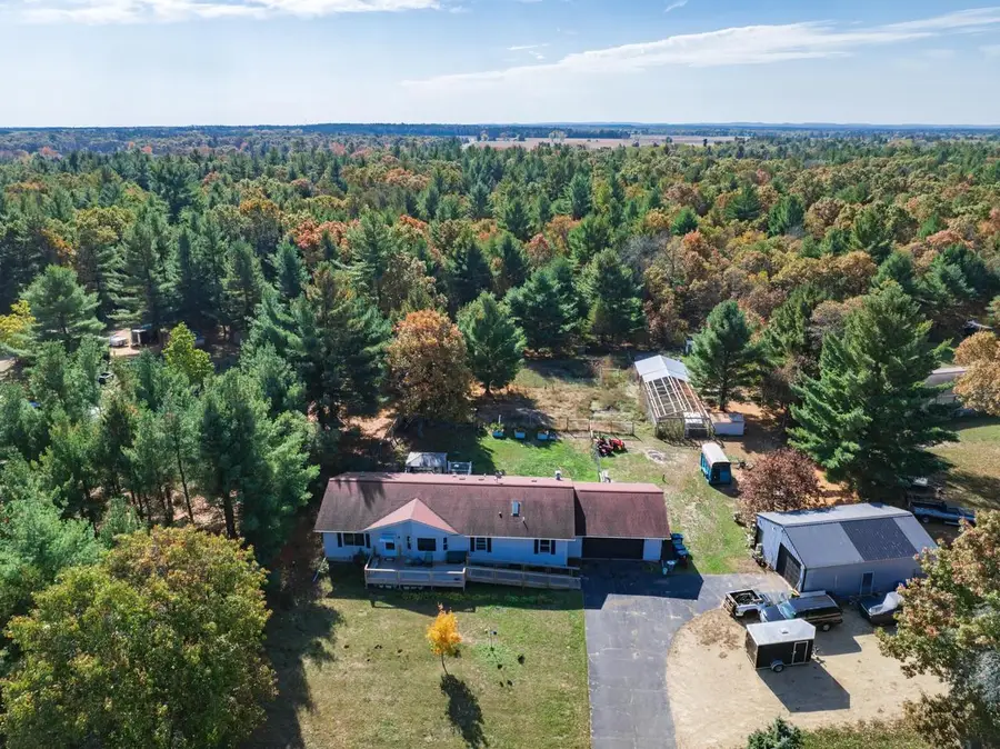 1581 Evergreen Avenue, Adams, WI 53910 - #3