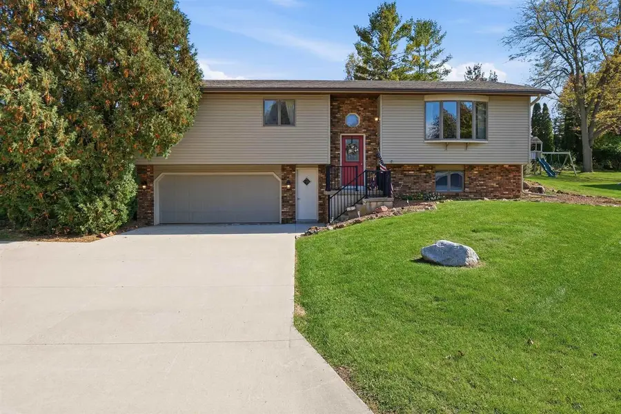 603 Valley Street, Mount Horeb, WI 53572 - #2