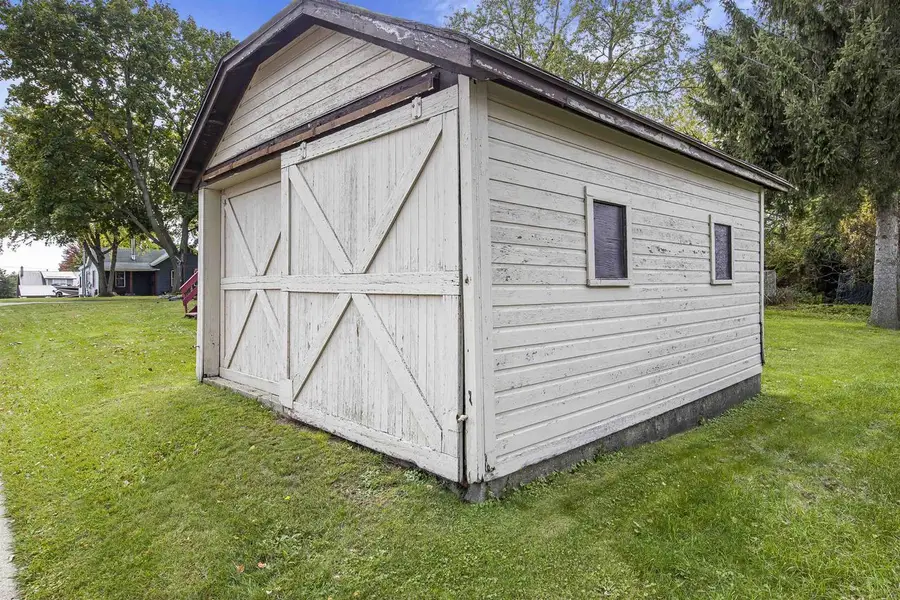 222 E Merrimac Street, Dodgeville, WI 53533 - #2