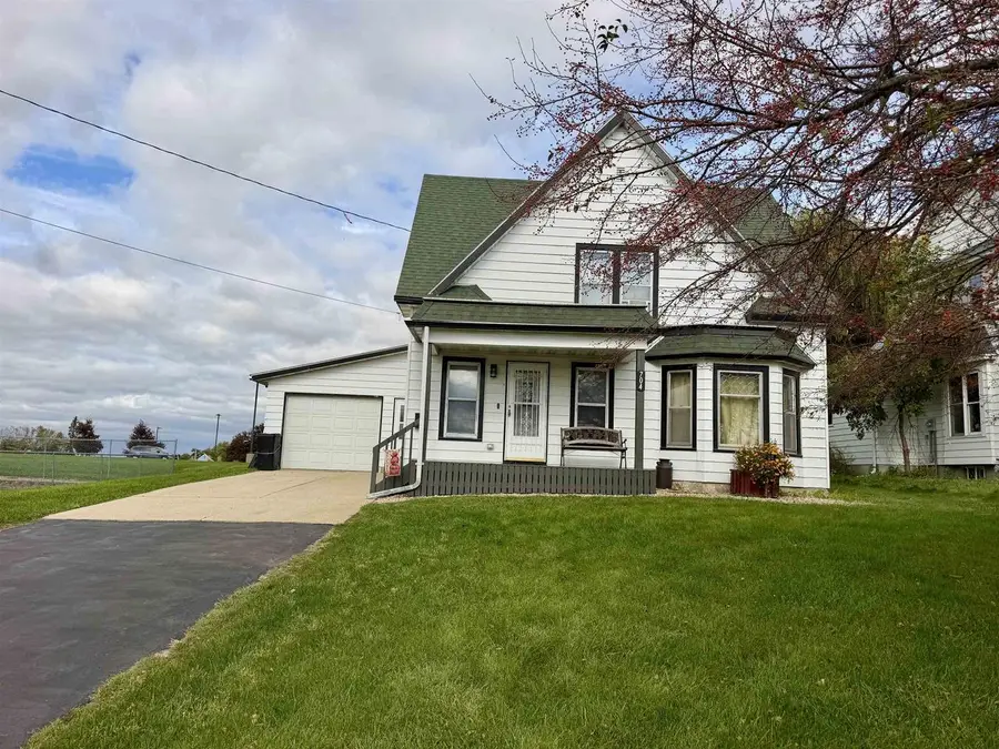 704 dodgeville Street, Highland, WI 53543 - #2