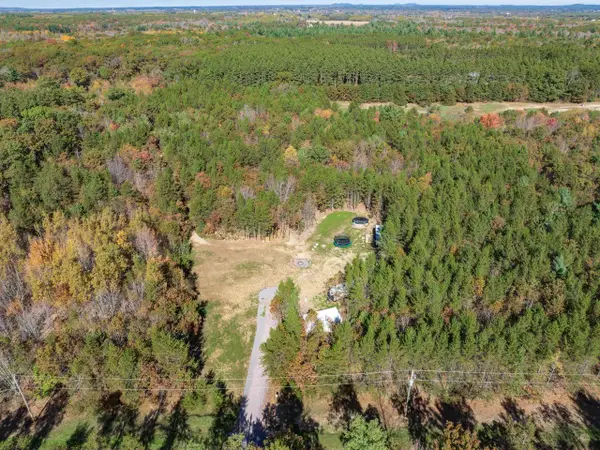 W2400 Loescher Road, Lyndon Station, WI 53944
