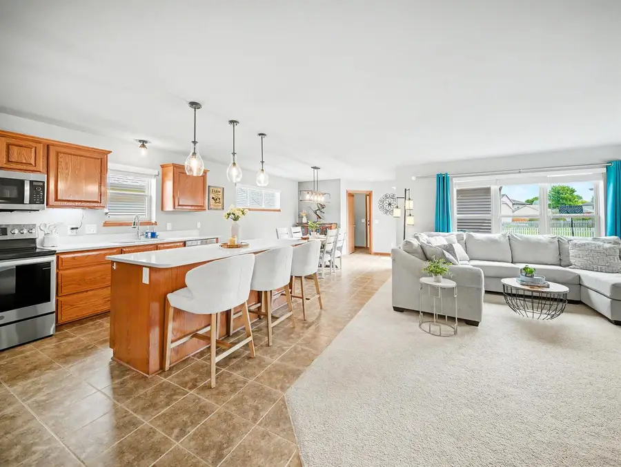 3821 STONEBRIDGE Drive, Madison, WI 53719 - #2