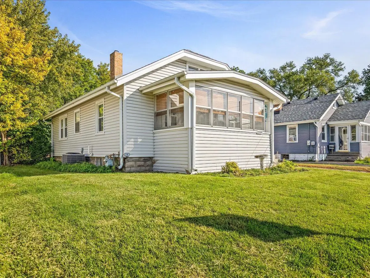 2319 Grace Street, Rockford, IL 61103 - #1