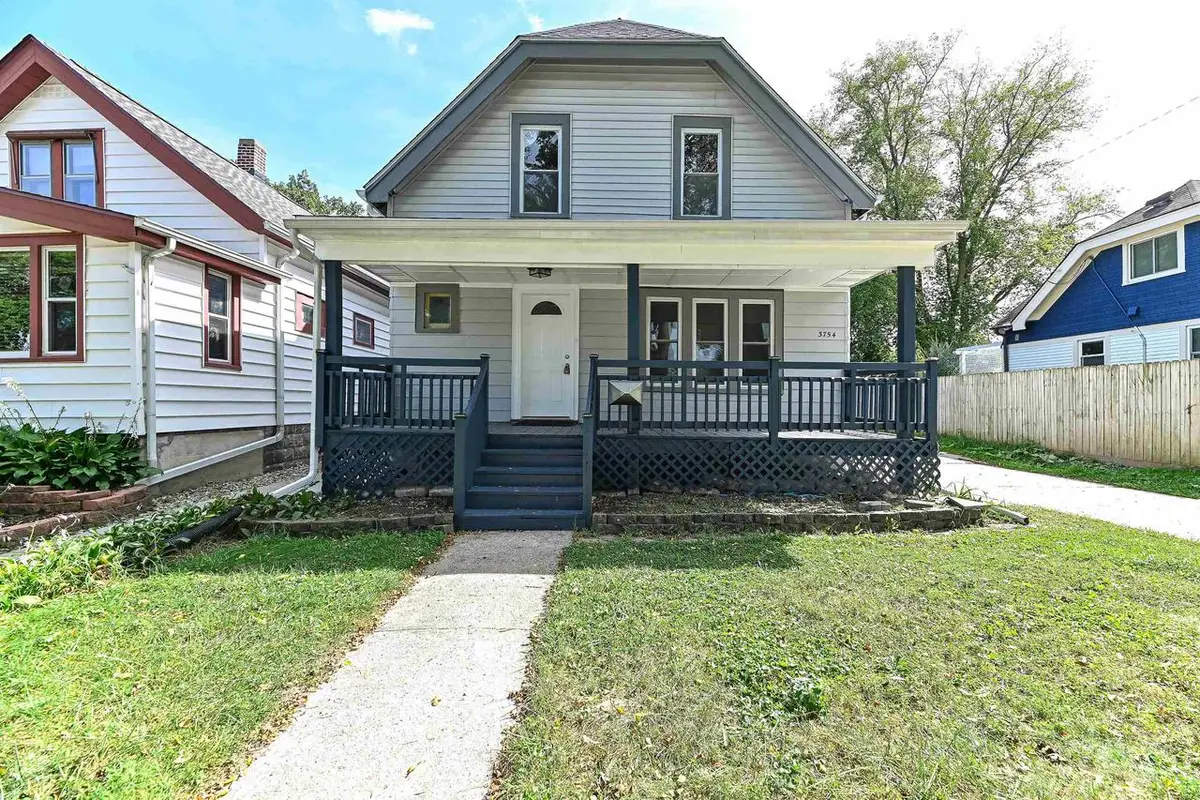 3754 S Rutland Avenue, Saint Francis, WI 53235 - #1