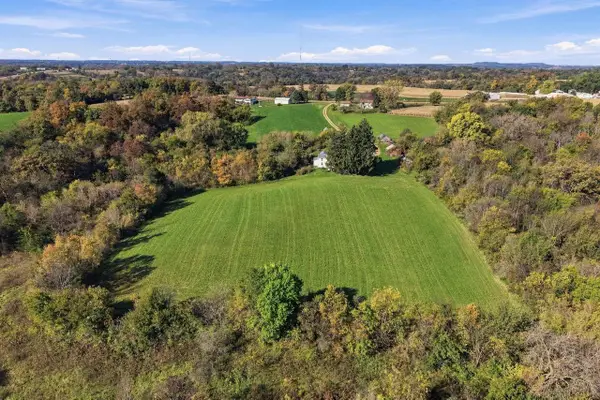 660 Rock Cut Road, Hazel Green, WI 53811