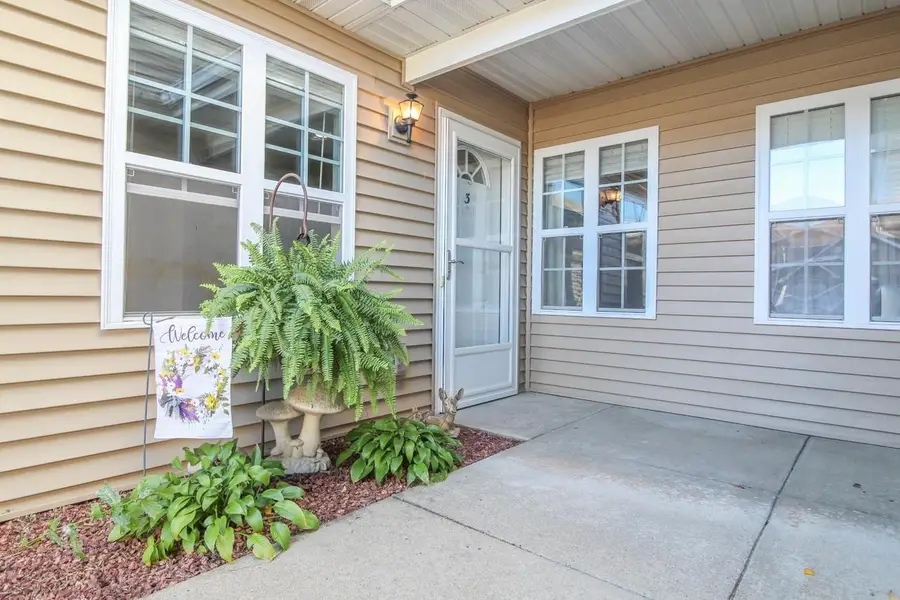 621 Reena Avenue #3, Fort Atkinson, WI 53538 - #2