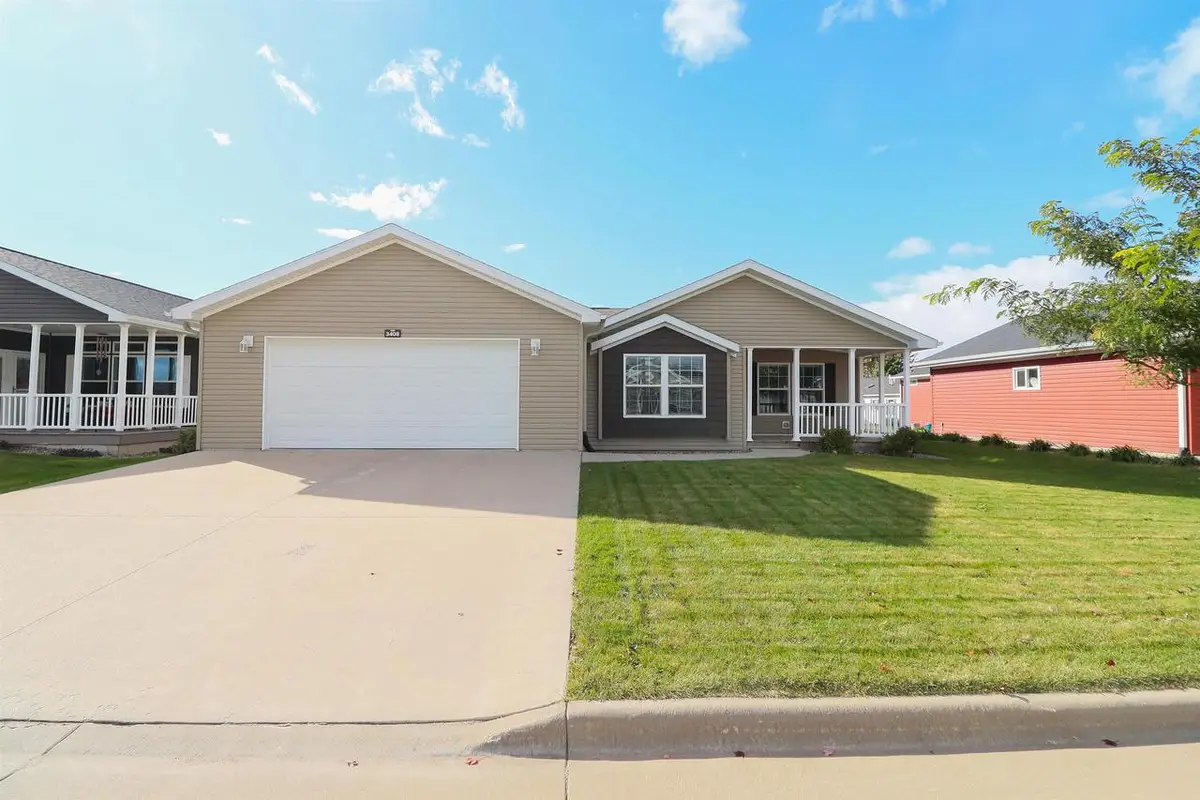 3408 Sarah Lane, Holmen, WI 54636 - #1