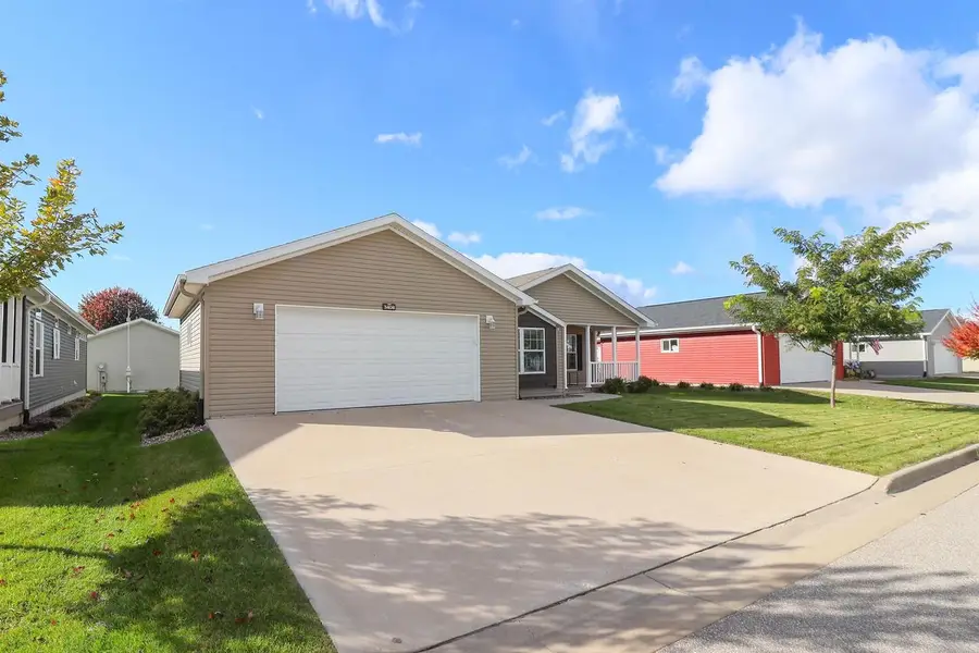 3408 Sarah Lane, Holmen, WI 54636 - #2