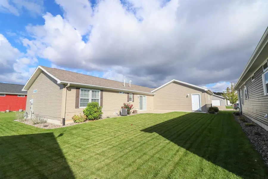 3408 Sarah Lane, Holmen, WI 54636 - #3