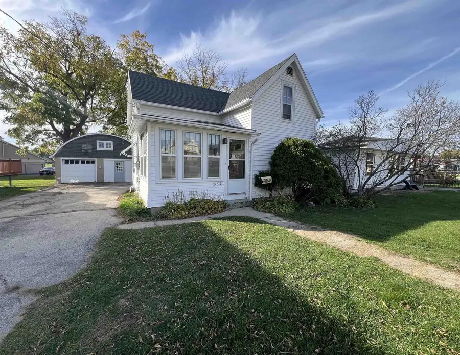 534 N Lincoln Avenue, Beaver Dam, WI 53916 - #2