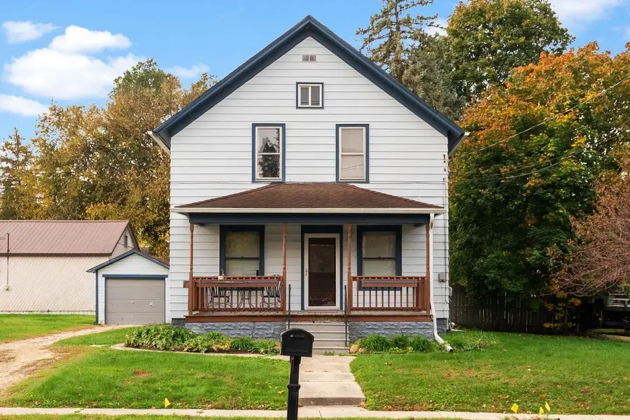 412 E Beloit Street, Orfordville, WI 53576 - #2