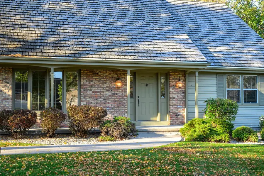 110 Horseshoe Bend, Madison, WI 53705 - #2