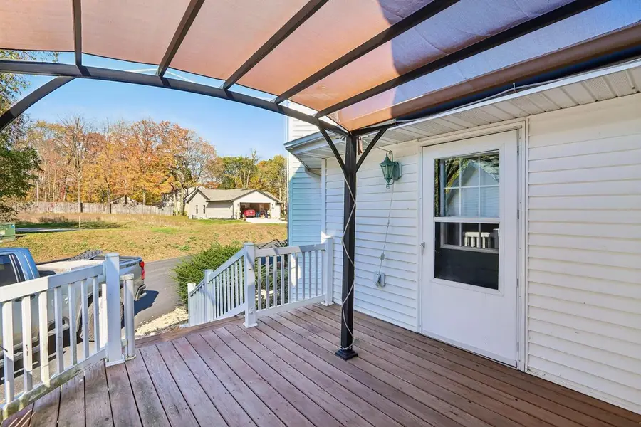 877 Sutherland Avenue #4, Janesville, WI 53545 - #2