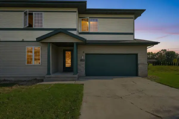 8 Katherine Court, Madison, WI 53718