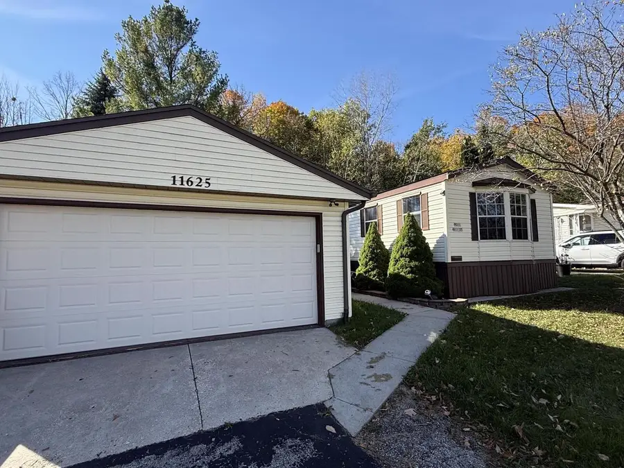 W211N11625 Hilltop Circle, Germantown, WI 53022 - #2