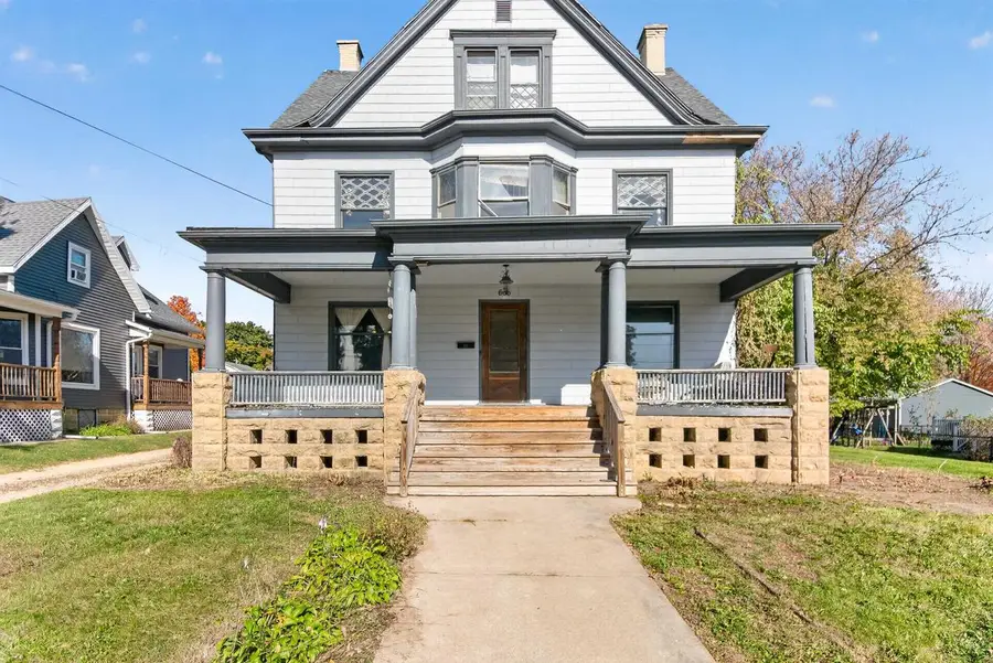 606 W Rollin Street, Edgerton, WI 53534 - #2