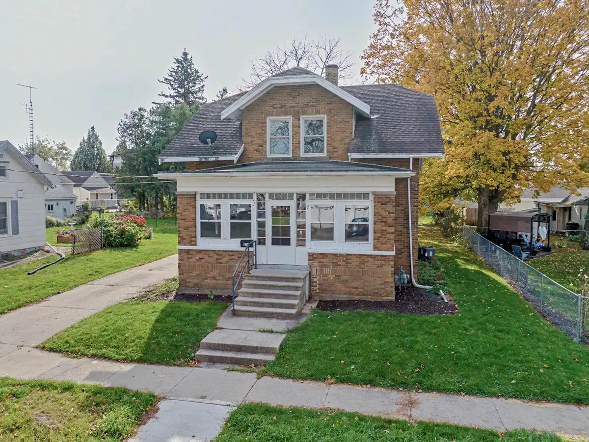 2110 15th Street, Monroe, WI 53566 - #1