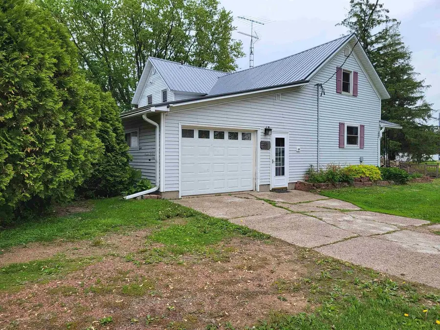 W5168 LAKE ROAD, Greenwood, WI 54437 - Image #2